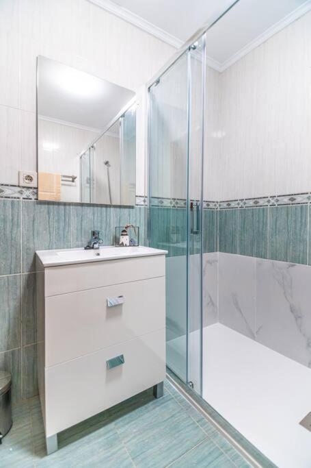 Ferienwohnung Piso De Diseno En El Casco Antiguo Castro Urdiales Exterior foto